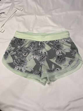 CYCLE HOUSE Shorts (size:Large)